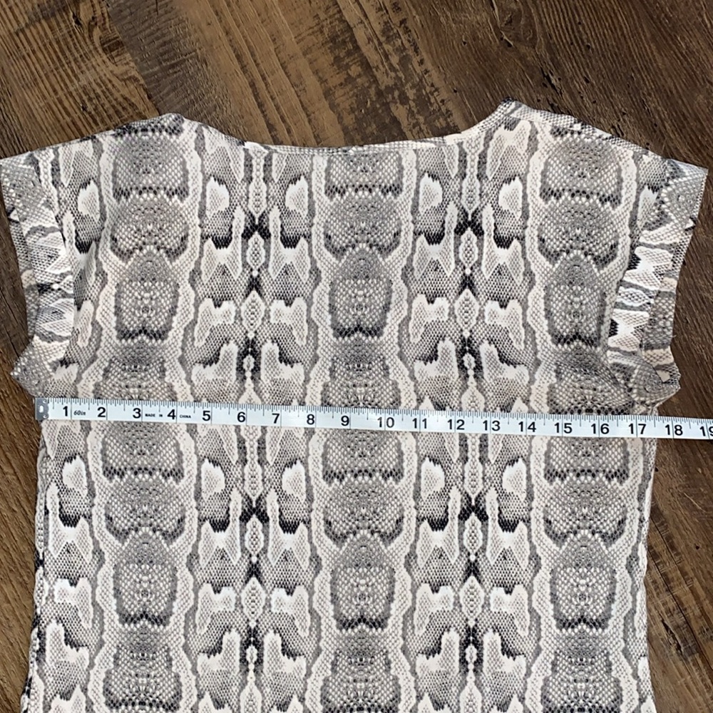 Snake Skin Print Too - Picture 6 of 9